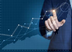 グラフを描いている写真